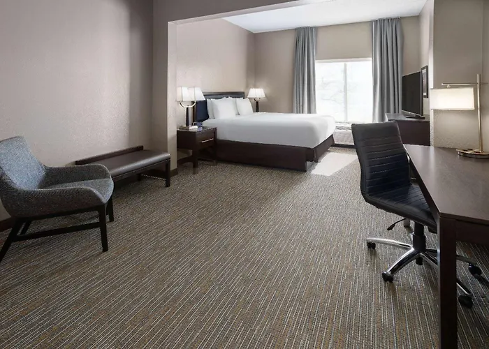 La Quinta Inn & Suites By Wyndham Mooresville