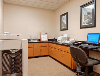La Quinta & By Wyndham Hotel 3*