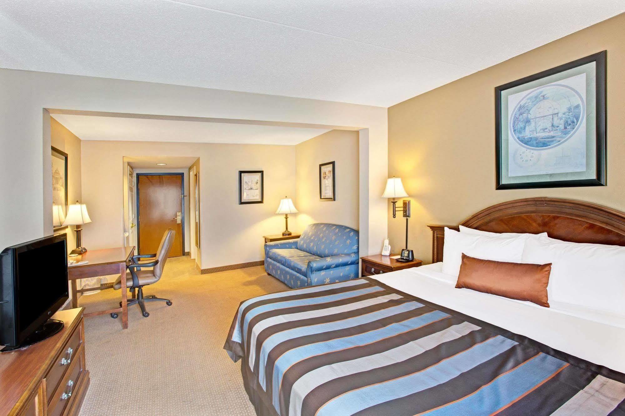 Hotel La Quinta & By Wyndham Mooresville